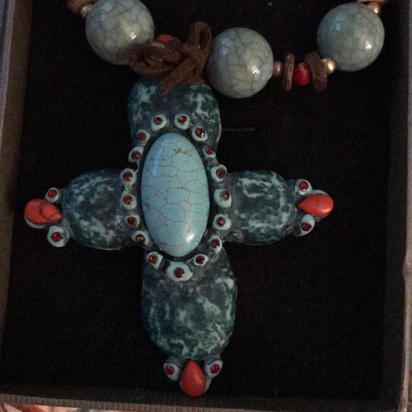 Women’s necklace - Picture 2 of 2